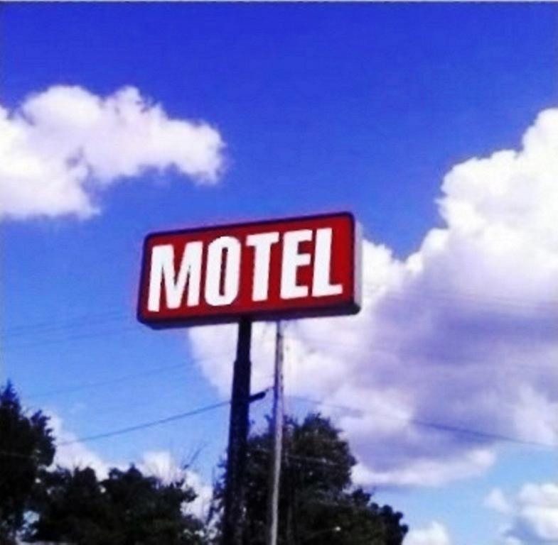 Dry Ridge Motor Inn Kültér fotó