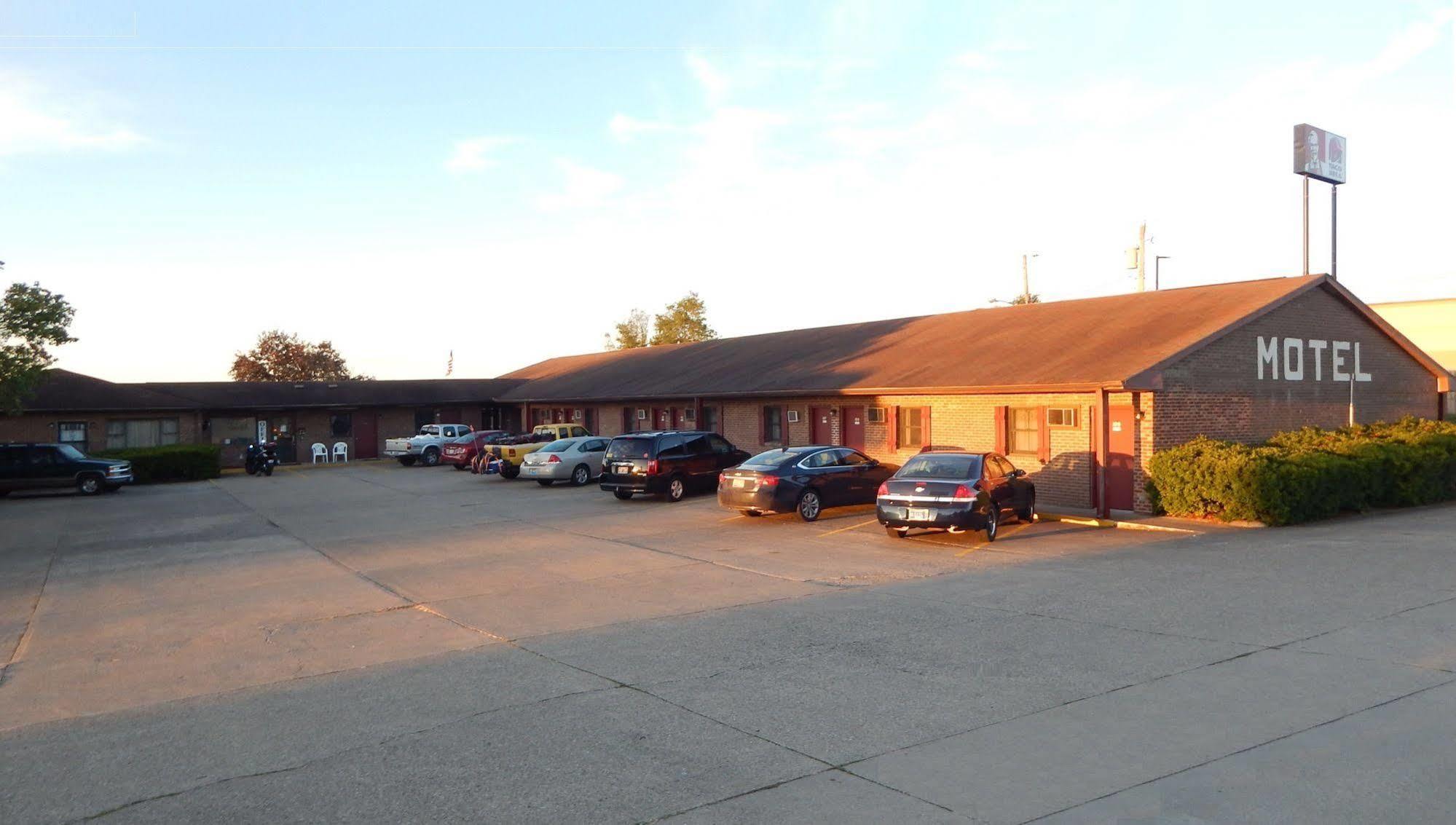 Dry Ridge Motor Inn Kültér fotó